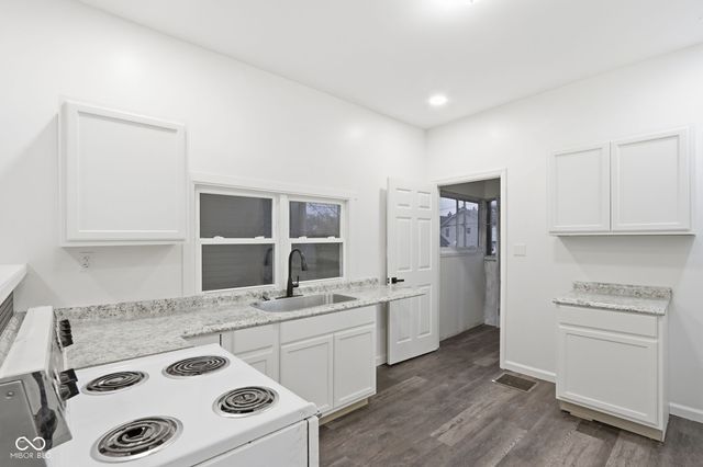 330 N Beville Avenue, Indianapolis, IN 46201