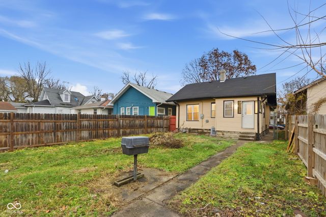 330 N Beville Avenue, Indianapolis, IN 46201