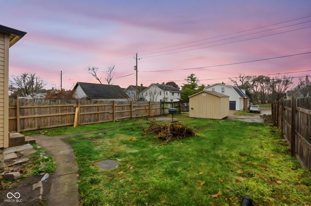 330 N Beville Avenue, Indianapolis, IN 46201