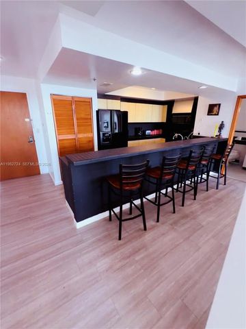 1330 Ocean Dr R5C, Miami Beach, FL 33139