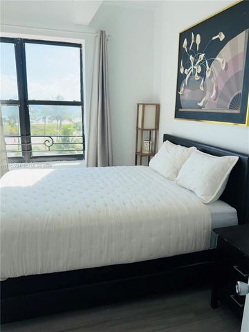 1330 Ocean Dr R5C, Miami Beach, FL 33139