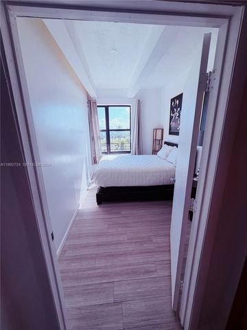 1330 Ocean Dr R5C, Miami Beach, FL 33139