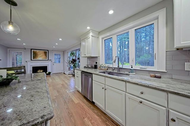 2 Nottingham Dr, Raynham, MA 02767