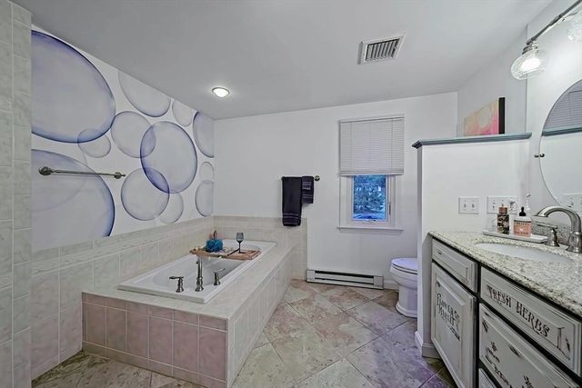 2 Nottingham Dr, Raynham, MA 02767