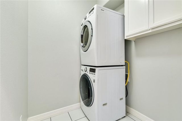 4010 Long Champ DR 14, Austin, TX 78746