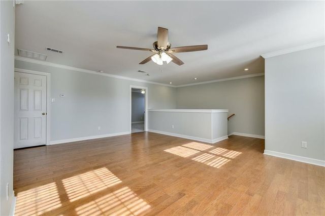 4010 Long Champ DR 14, Austin, TX 78746