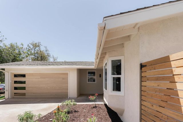 4534 Chateau Dr, San Diego, CA 92117