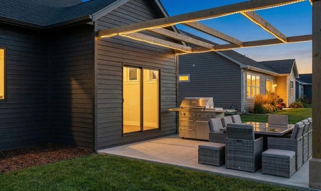 204 41st Street SW, Altoona, IA 50009