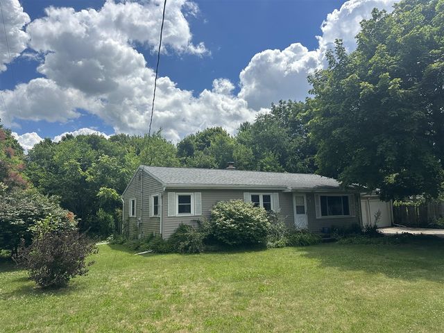 1560 Magnolia Street, Kalamazoo, MI 49048
