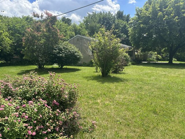 1560 Magnolia Street, Kalamazoo, MI 49048