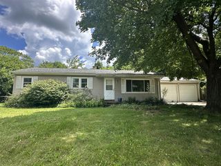 1560 Magnolia Street, Kalamazoo, MI 49048