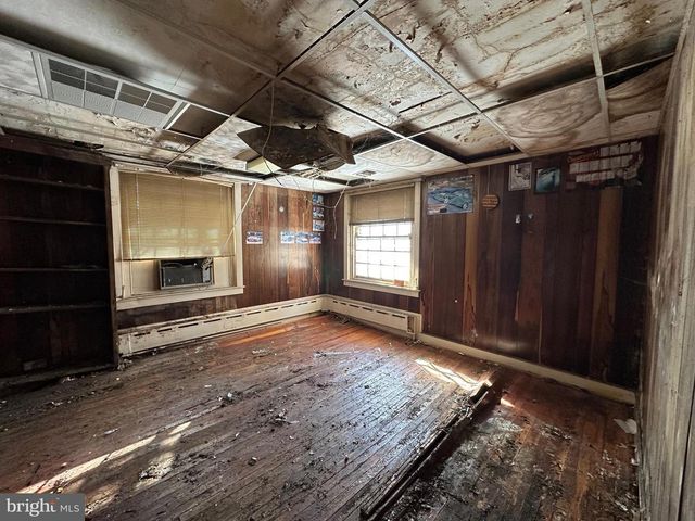 1400 PLYMOUTH BLVD, Norristown, PA 19401