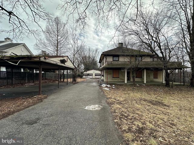 1400 PLYMOUTH BLVD, Norristown, PA 19401