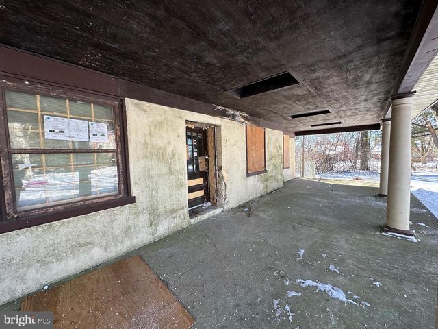 1400 PLYMOUTH BLVD, Norristown, PA 19401