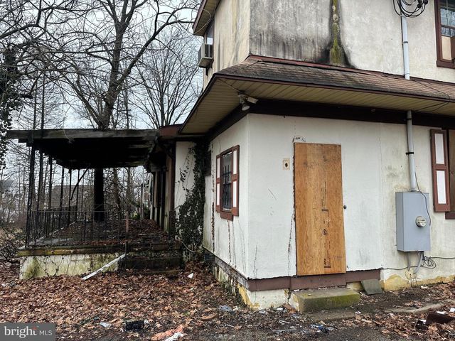 1400 PLYMOUTH BLVD, Norristown, PA 19401