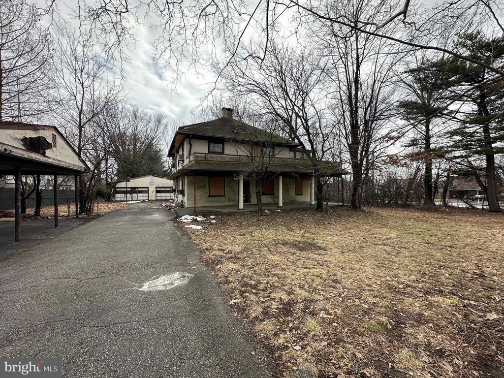 1400 PLYMOUTH BLVD, Norristown, PA 19401