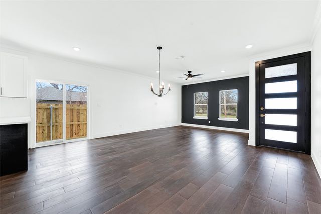 2821 Morse Street, Greenville, TX 75401