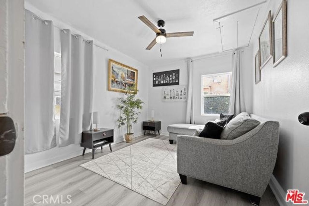 Image 10 of property listing at 2210 Clyde, Los Angeles, CA 90016