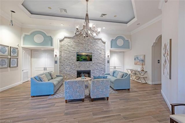 1262 Barrigona CT, Naples, FL 34119