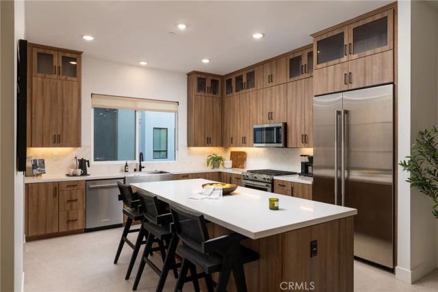 16328 Helber Way, Tustin, CA 92782