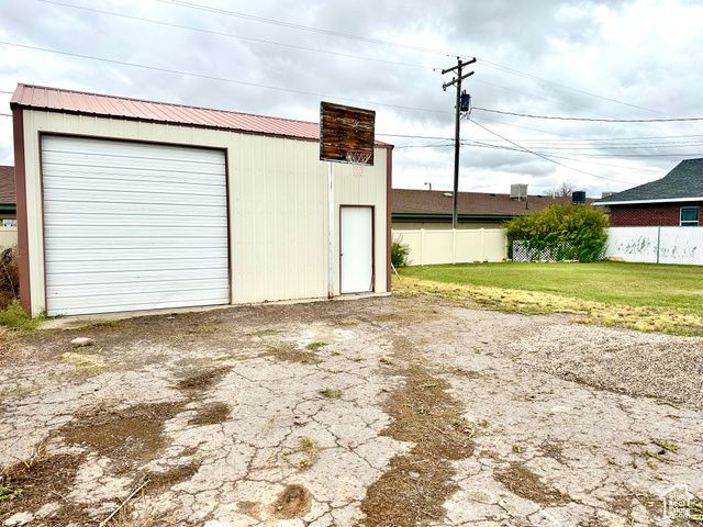 142 N 300 W, Vernal, UT 84078