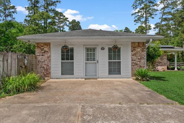 16701 Surrey Lane, Stagecoach, TX 77355