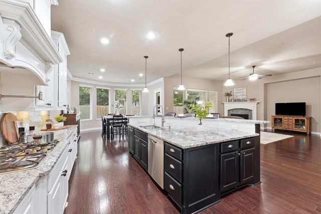 17215 Sages Ravine Drive, Humble, TX 77346