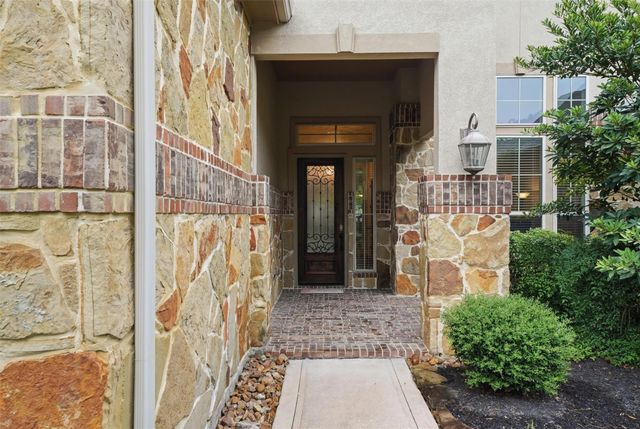 17215 Sages Ravine Drive, Humble, TX 77346