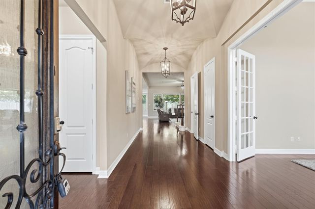 17215 Sages Ravine Drive, Humble, TX 77346