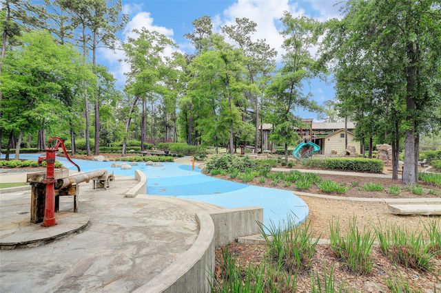 17215 Sages Ravine Drive, Humble, TX 77346