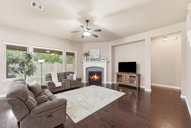 17215 Sages Ravine Drive, Humble, TX 77346