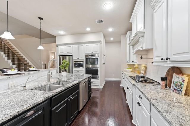 17215 Sages Ravine Drive, Humble, TX 77346