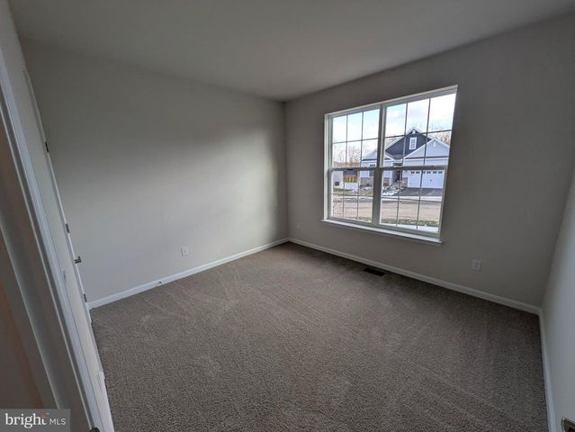 1420 SILK RUN, Breinigsville, PA 18031