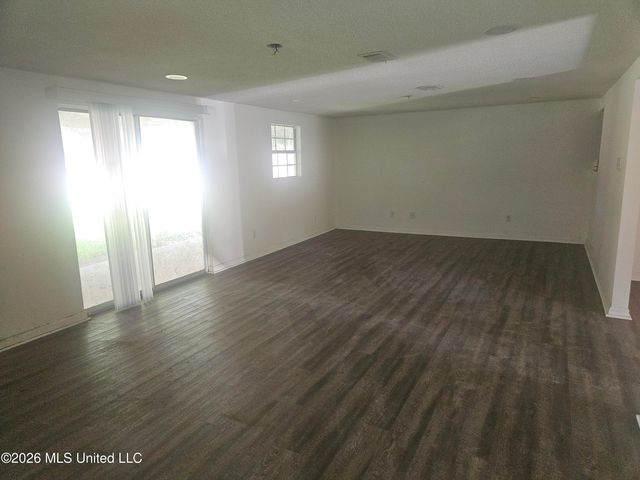 1309 Parktown Drive, Ocean Springs, MS 39564
