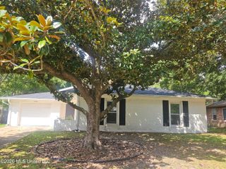 1309 Parktown Drive, Ocean Springs, MS 39564