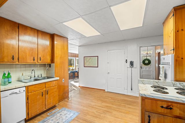 25 TILT HAMMER CIR, Staunton, VA 24401