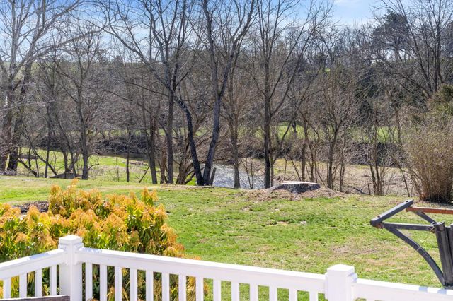 25 TILT HAMMER CIR, Staunton, VA 24401