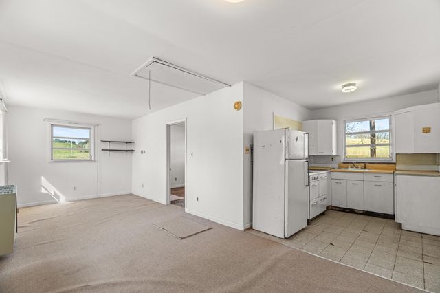 25 TILT HAMMER CIR, Staunton, VA 24401