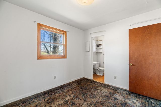 25 TILT HAMMER CIR, Staunton, VA 24401