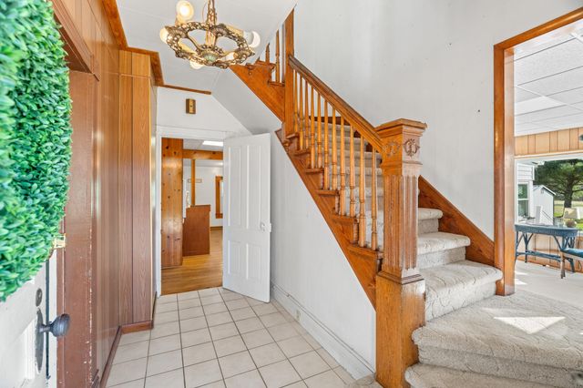 25 TILT HAMMER CIR, Staunton, VA 24401