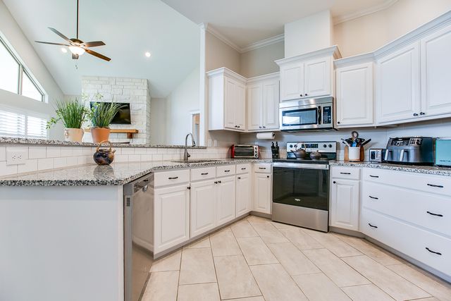 5242 Grey Wolf Lane, San Angelo, TX 76901