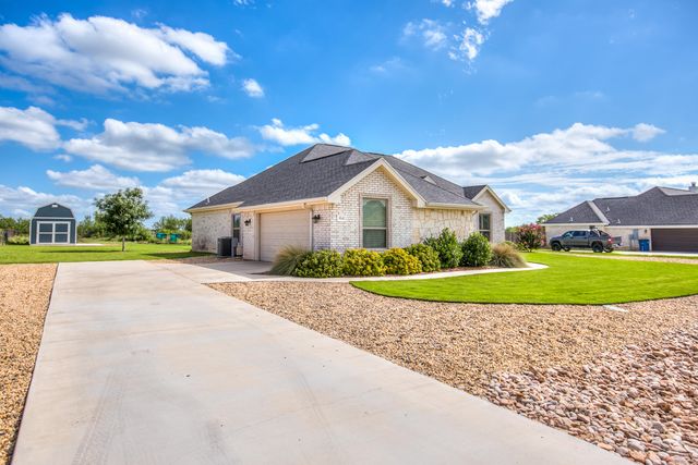 5242 Grey Wolf Lane, San Angelo, TX 76901