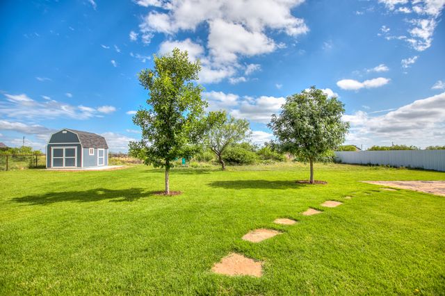 5242 Grey Wolf Lane, San Angelo, TX 76901