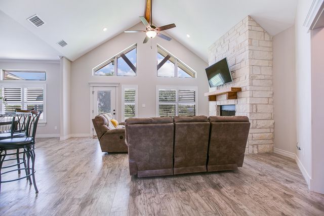 5242 Grey Wolf Lane, San Angelo, TX 76901