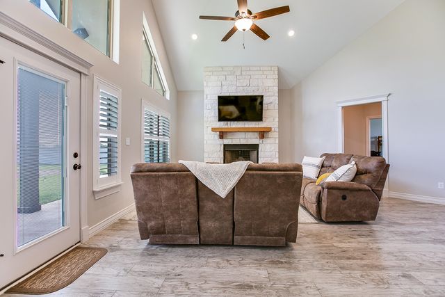 5242 Grey Wolf Lane, San Angelo, TX 76901