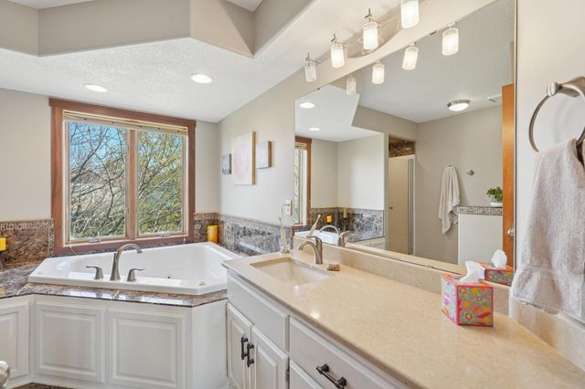 6664 Clearwater Creek Drive, Lino Lakes, MN 55038