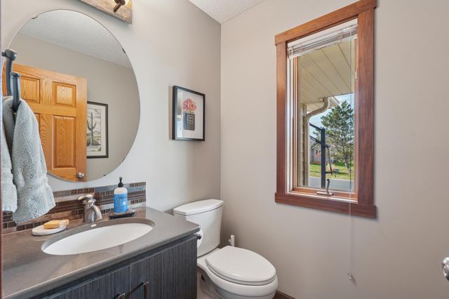 6664 Clearwater Creek Drive, Lino Lakes, MN 55038