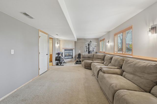 6664 Clearwater Creek Drive, Lino Lakes, MN 55038