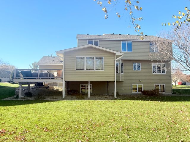 6664 Clearwater Creek Drive, Lino Lakes, MN 55038