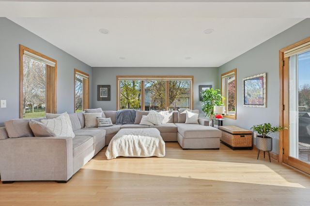 6664 Clearwater Creek Drive, Lino Lakes, MN 55038